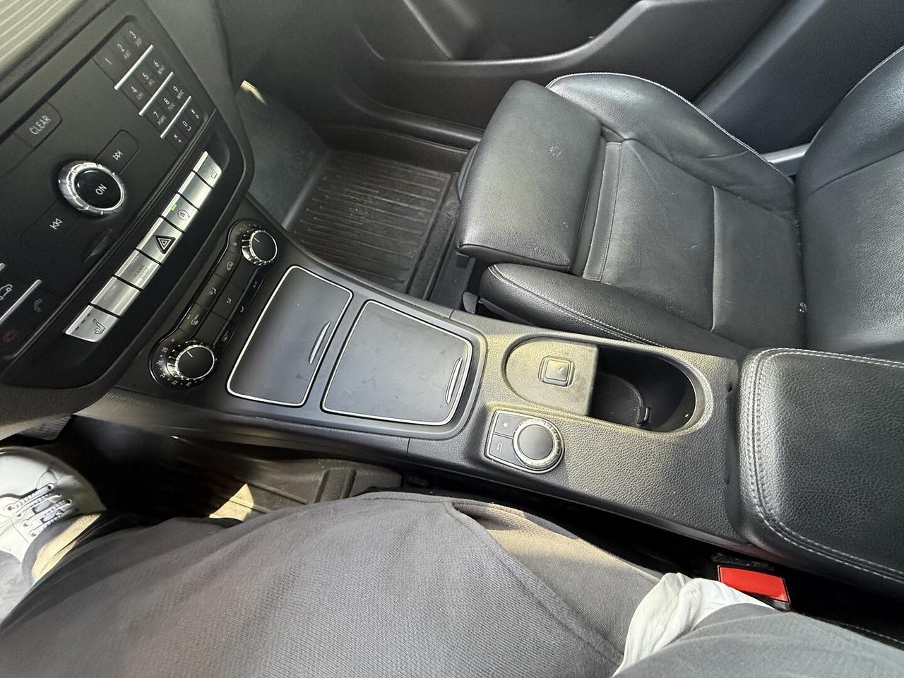 MERCEDES CLASSE B 180D