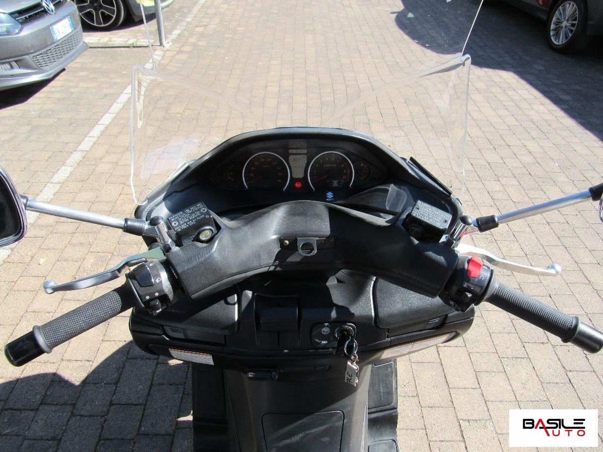 Suzuki - Burgman AN 400
