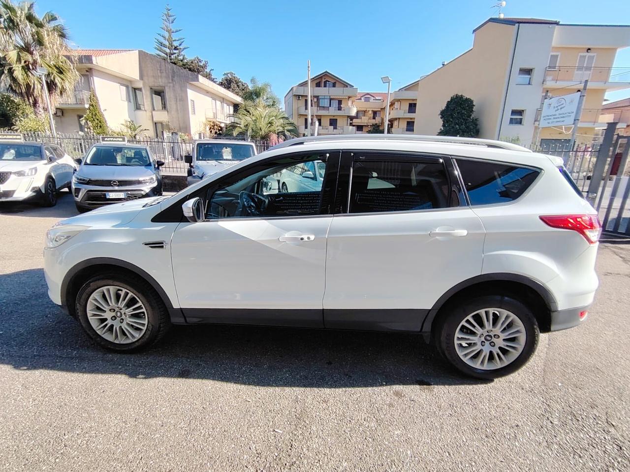Ford Kuga 2.0 TDCI 140 CV 4WD Titanium