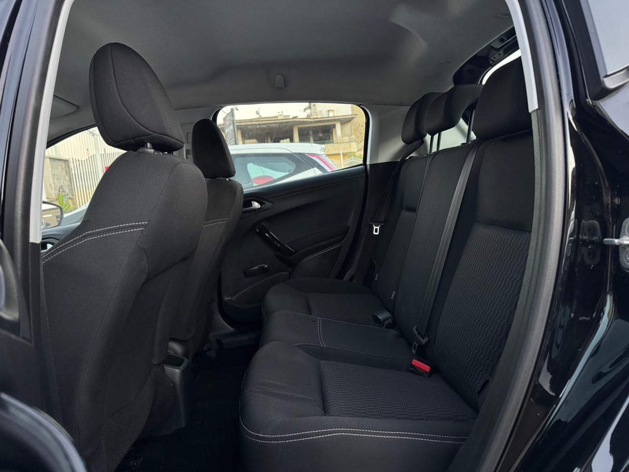 Peugeot 208 1.2 allure 82 5 porte FINANZIABILE