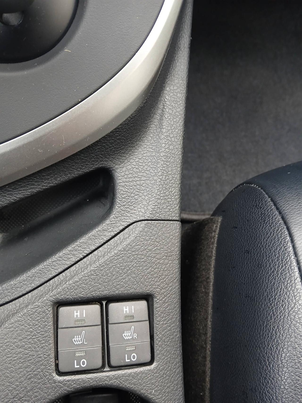 Toyota Auris 1.8 Hybrid Lounge