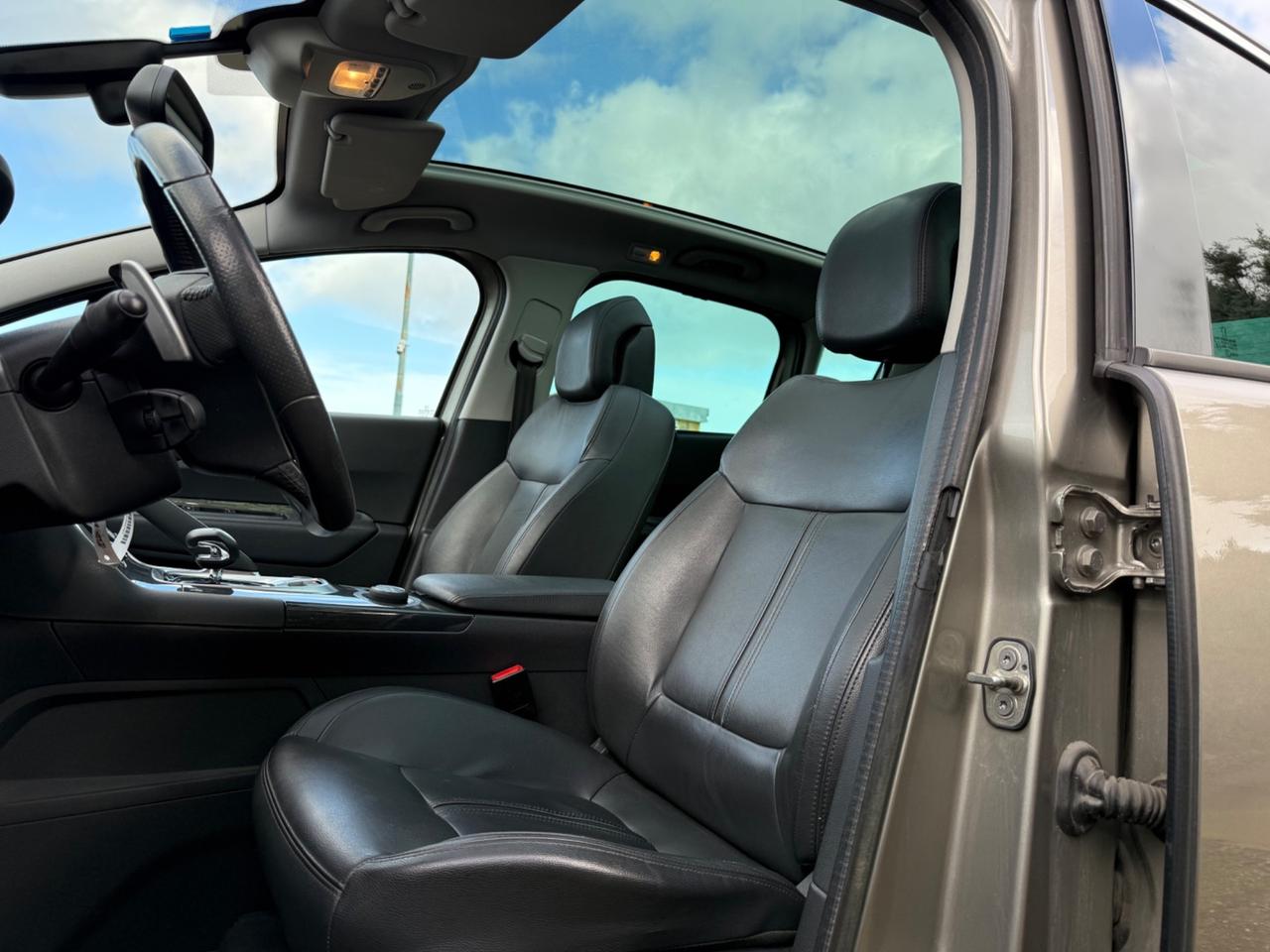 Peugeot 3008 2.0 HDi 163CV aut. Allure