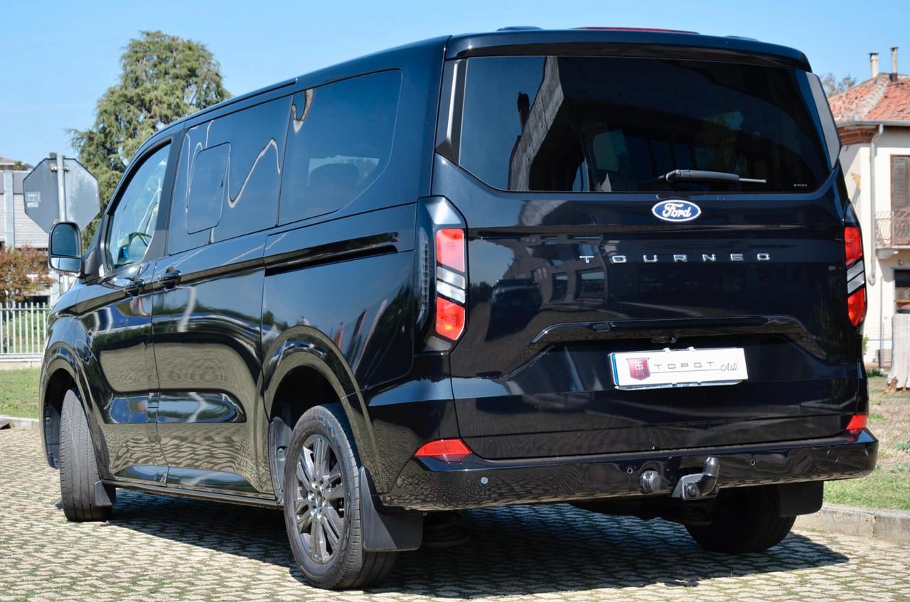 FORD TOURNEO CUSTOM 2.0 TITANIUM 170cv AUTO 8 POSTI, VETTURA PRIVATA NO IVA, GARANZIA FORD 7/2028, SERVICE FORD, UNICOPR, UFF ITALIANA, GANCIO TRAINO, DOPPIA PORTA SCORREVOLE, PERMUTE