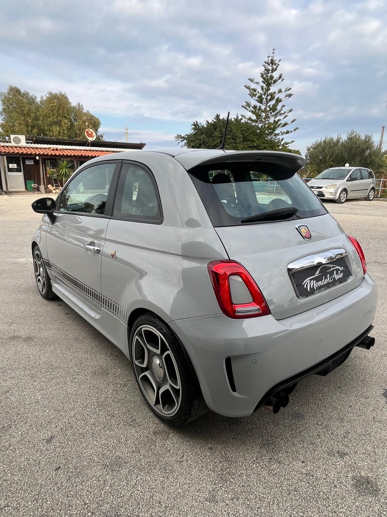 Abarth 500 1.4 Turbo T-Jet Custom