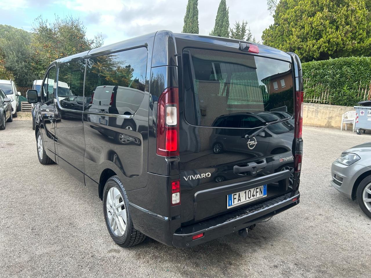 Opel Vivaro 29 1.6 CDTI 9 Posti Gancio Traino Extra long