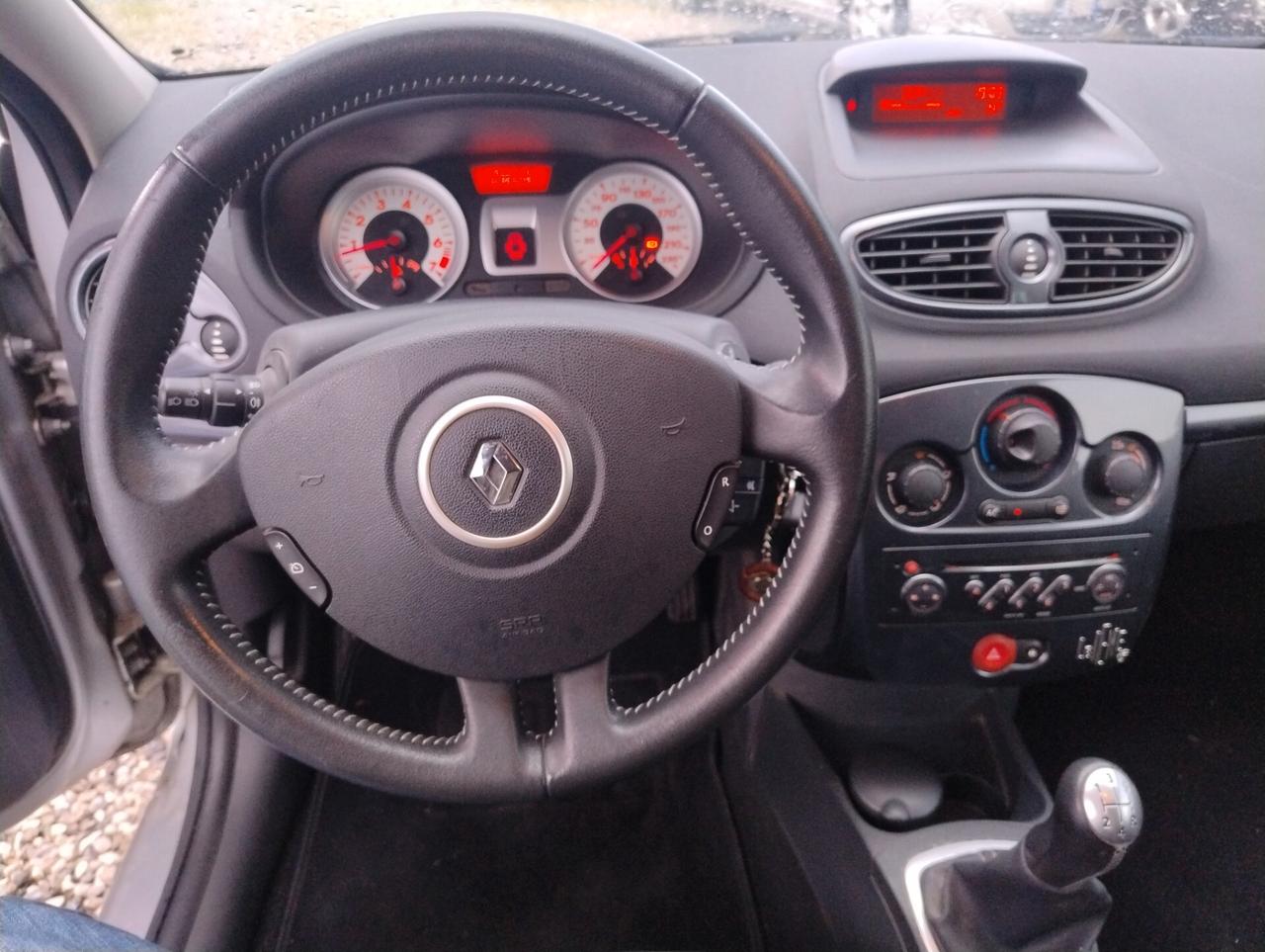 Renault Clio 1.2 16V 3 porte Le Iene
