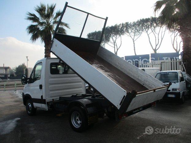 Iveco Daily 35C11 2.3 110 E4 RIBALTABILE TRILATERA