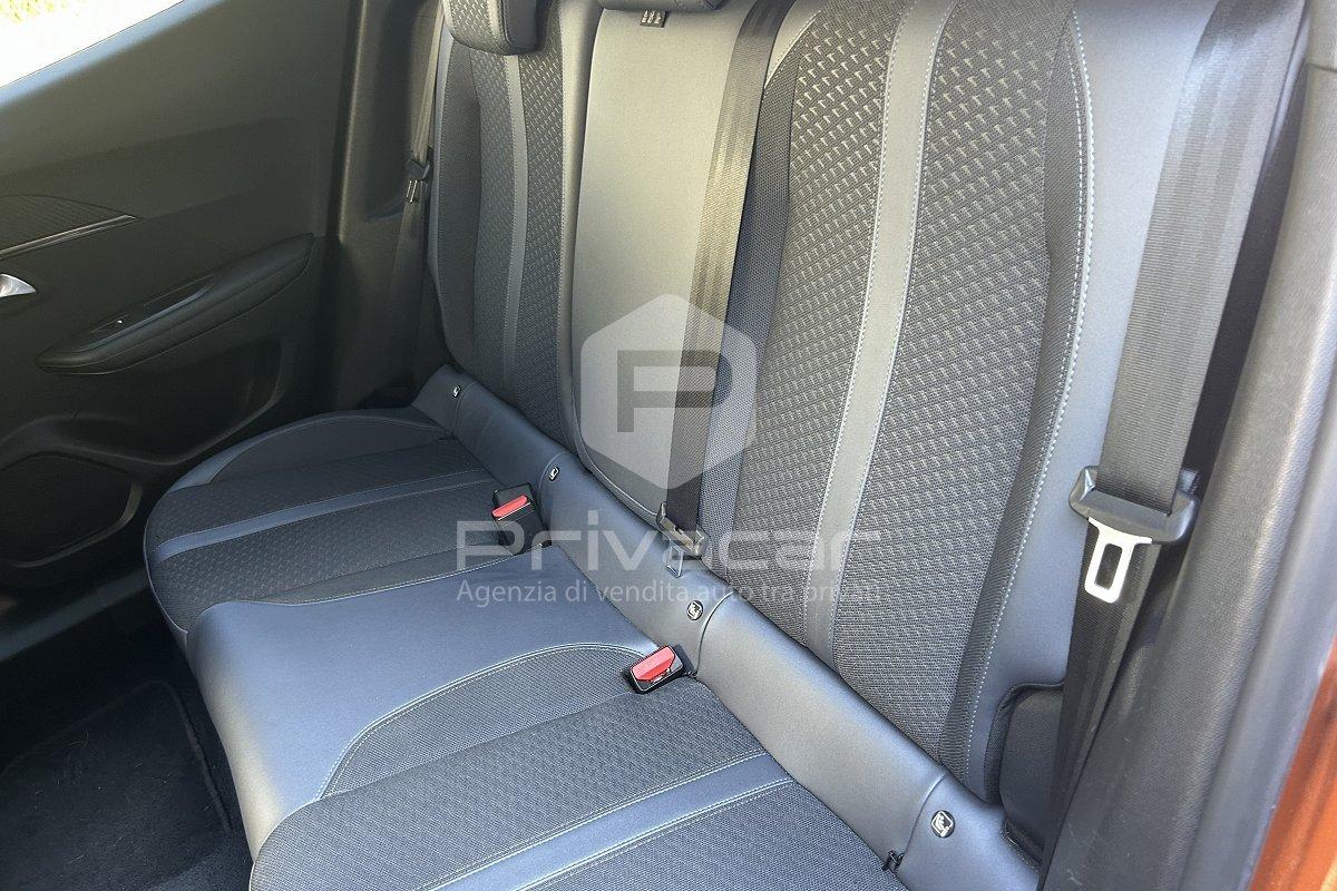PEUGEOT 2008 PureTech 100 S&S Allure Navi Pack