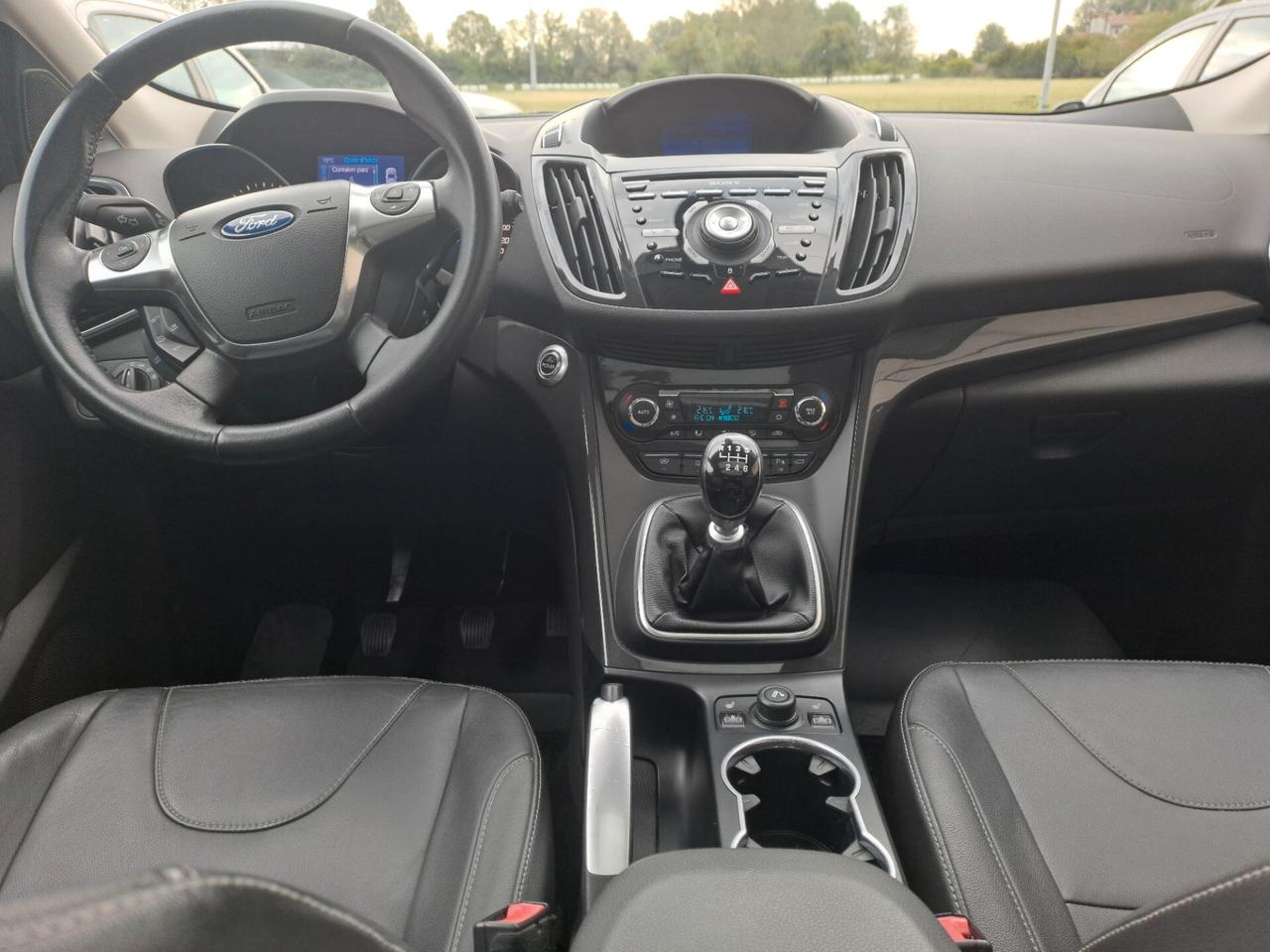 Ford Kuga 2.0 TDCI 140CV 4WD Titanium - PANORAMA