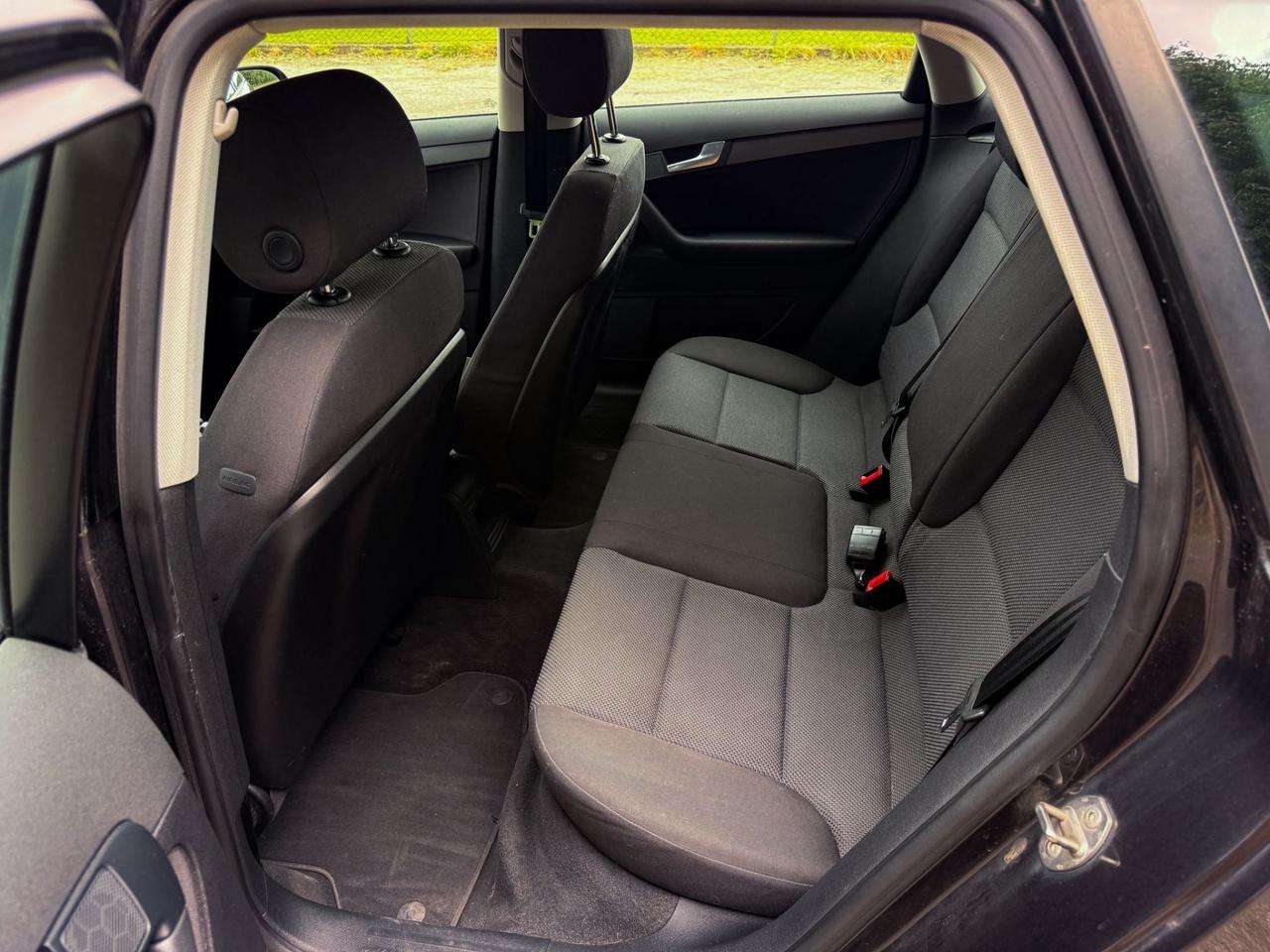 Audi A3 SPB 1.6 TDI 105 CV CR Ambition