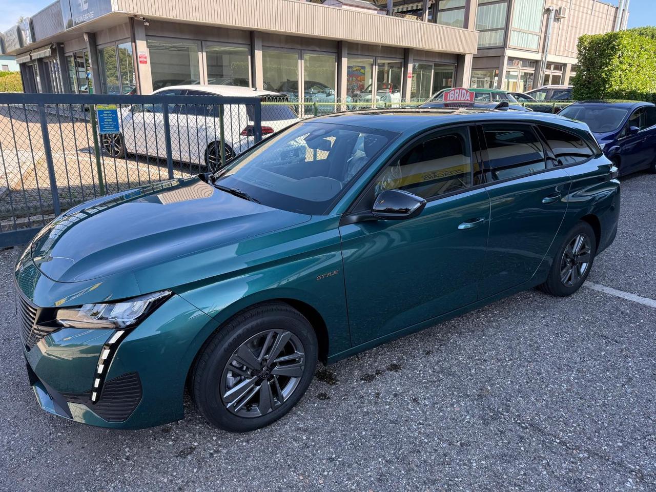 Peugeot 308 SW 1.5 bluehdi Style s&s 130cv eat8