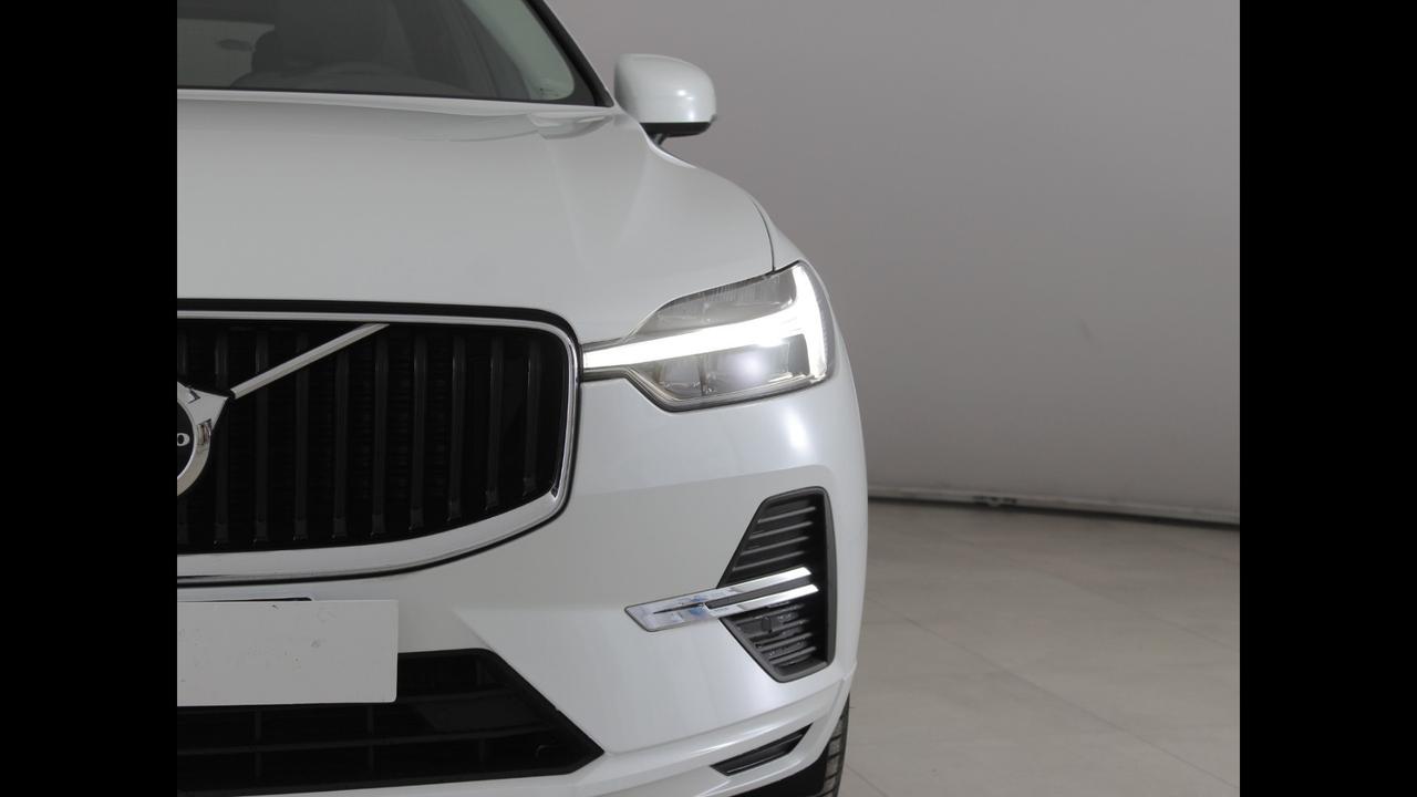 VOLVO XC60 CORE B4 AUT N1