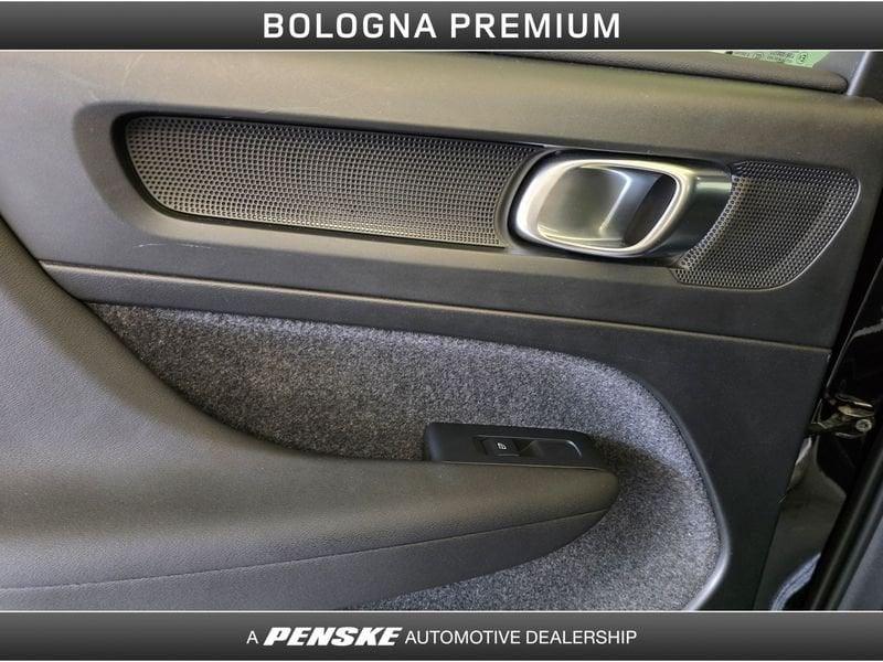 Volvo XC40 XC40 B3 automatico Core