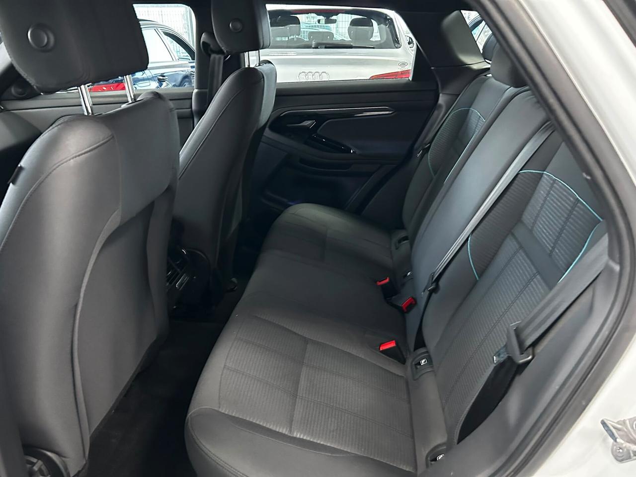Land Rover Range Evoque 2.0 MHEV AWD R-Dynamic 2019