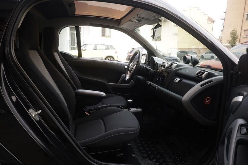 smart fortwo smart fortwo Fortwo 1.0 Pure 71cv 52KW ANNO 2008