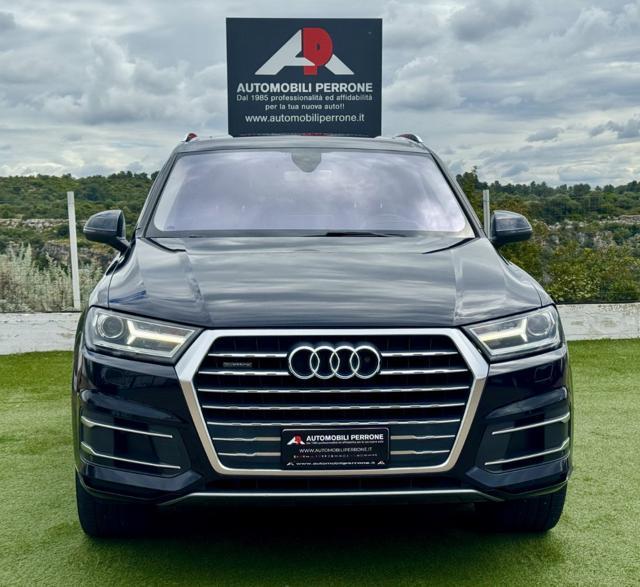 AUDI Q7 3.0 TDI 272cv Quattro (Tetto/Gancio/7posti/Pelle)