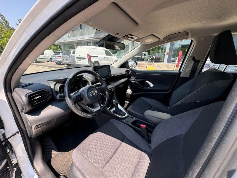 Toyota Yaris Hybrid Trend MY22