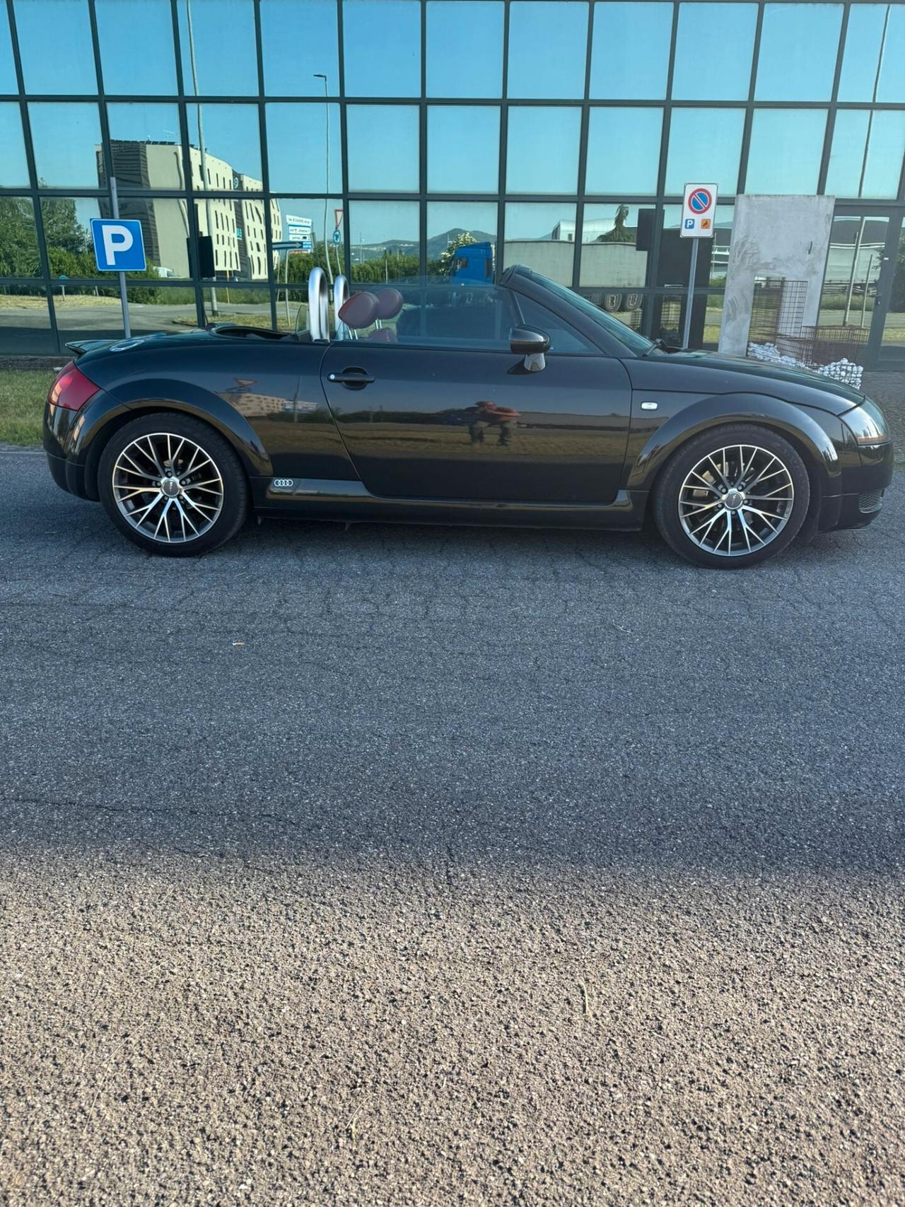 Audi TT Roadster 1.8 T 20V 179 CV cat
