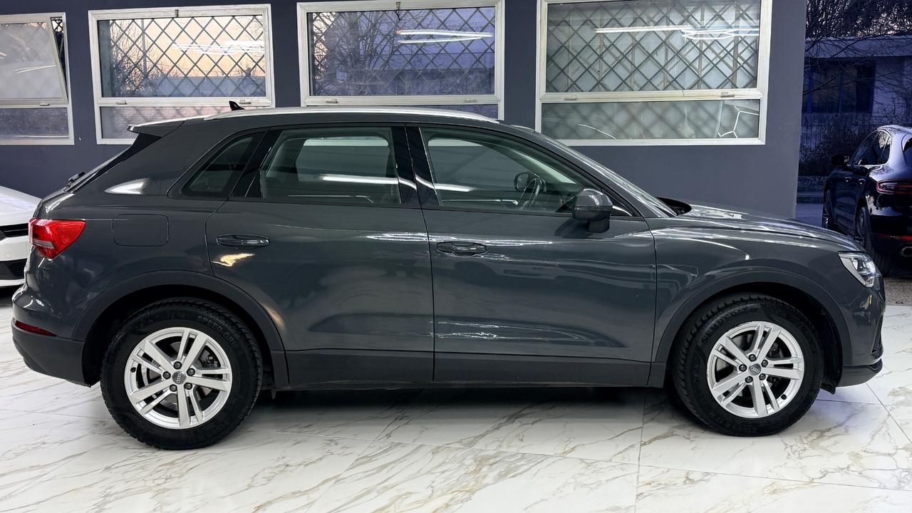 Audi Q3 35 TDI quattro Business Advanced