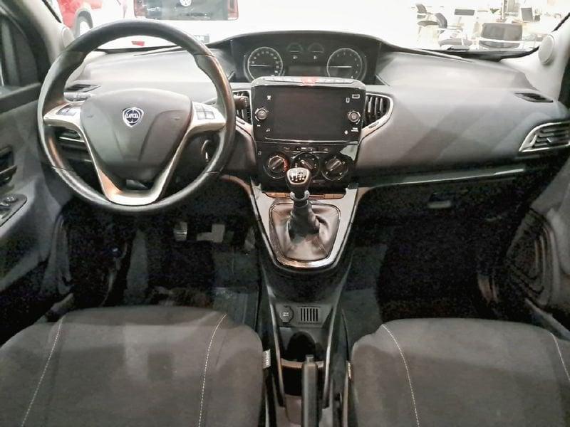 Lancia Ypsilon 1.0 FireFly 70cv S&S Hybrid GOLD