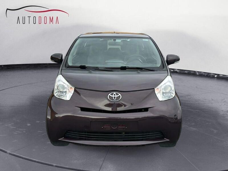 Toyota iQ 1.3 VVT-i Style CVT