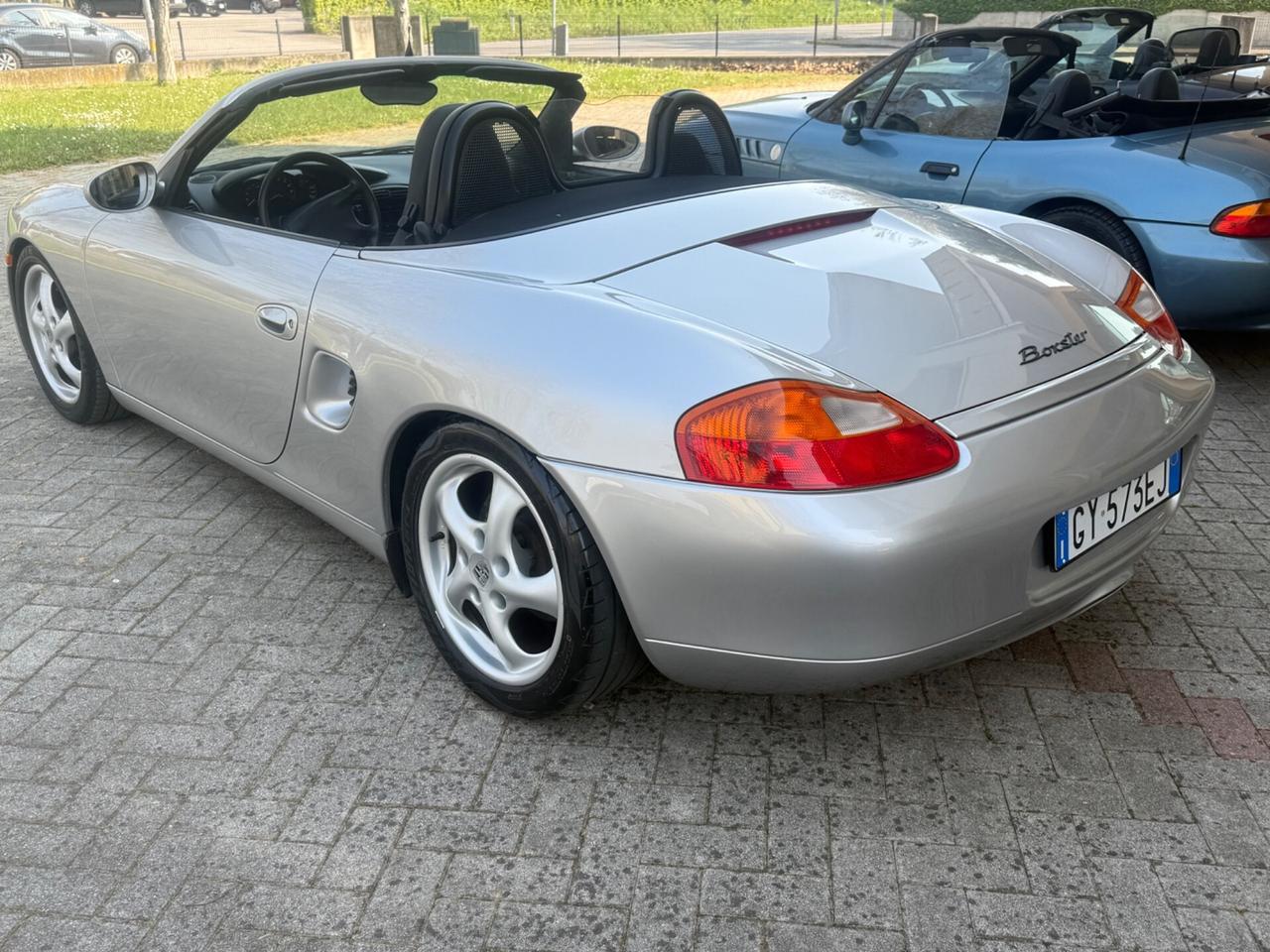 Porsche Boxster 2.5i 24V cat