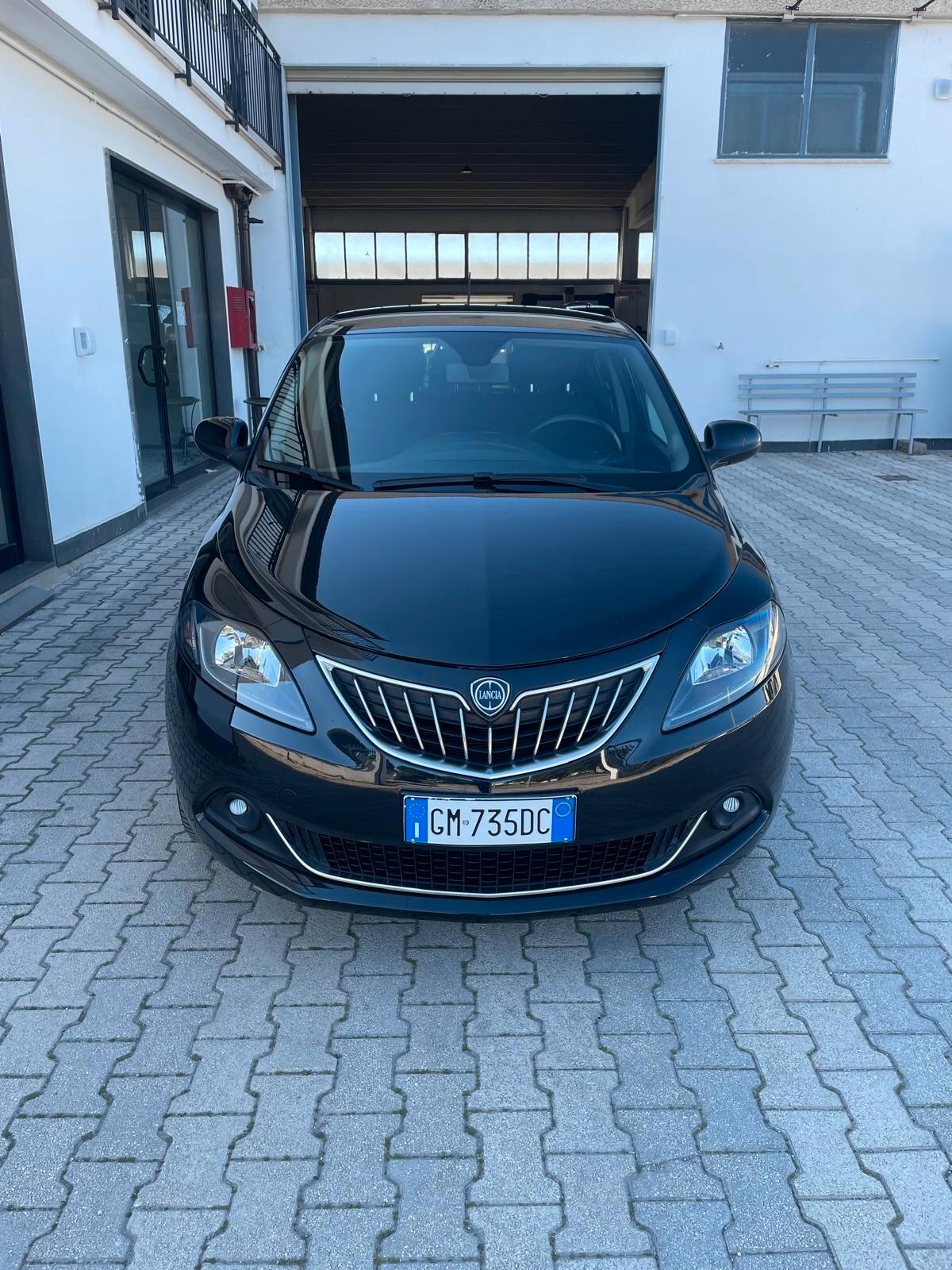 Lancia Ypsilon 1.0 FireFly 5 porte S&S Hybrid Gold Plus