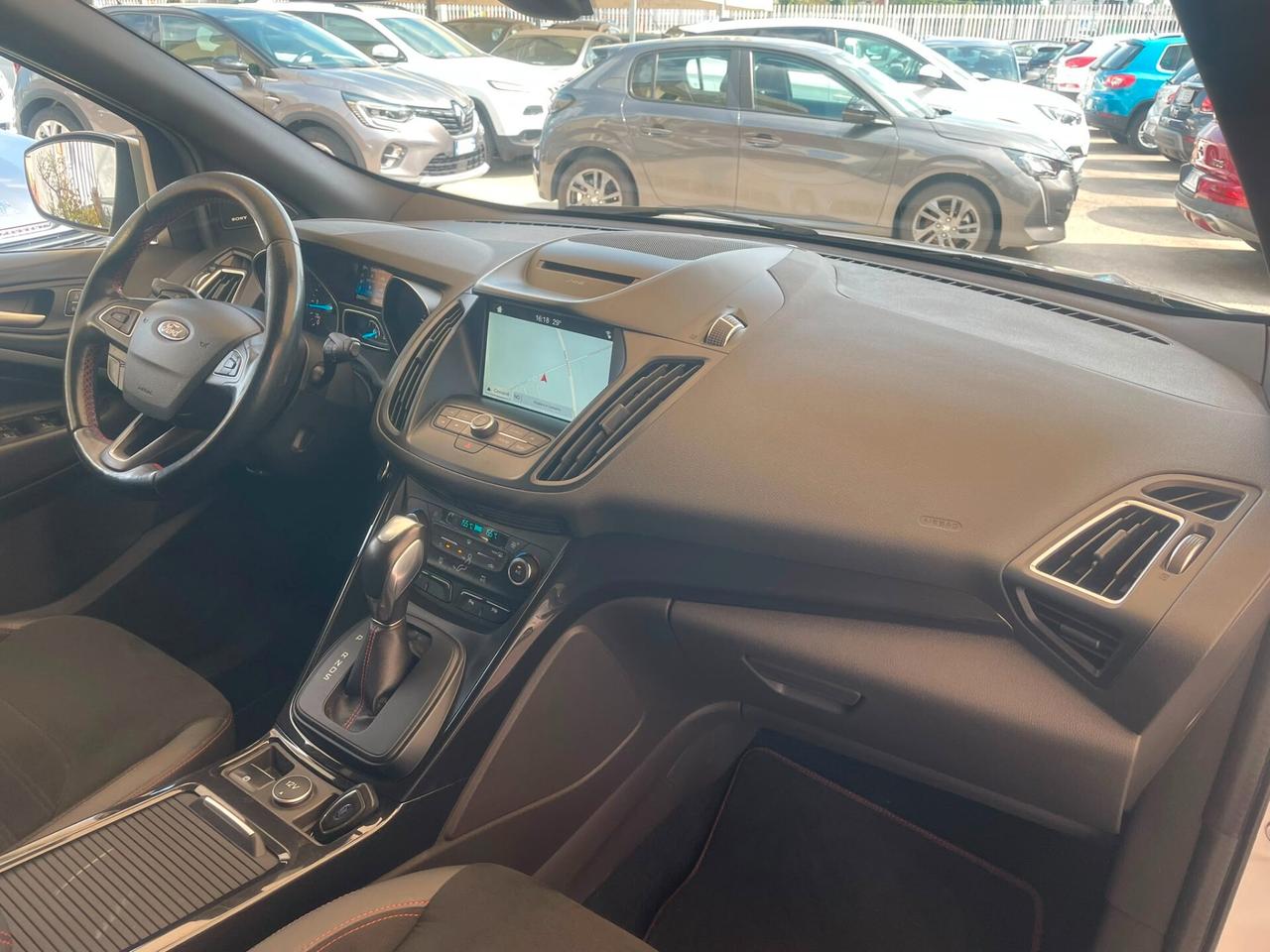 Ford Kuga 1.5 TDCI 120 CV 2WD Powershift Titanium Cambio auto