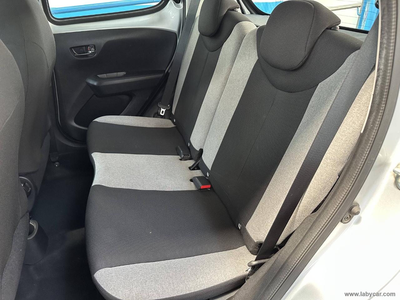 CITROEN C1 VTi 72 5p. Shine