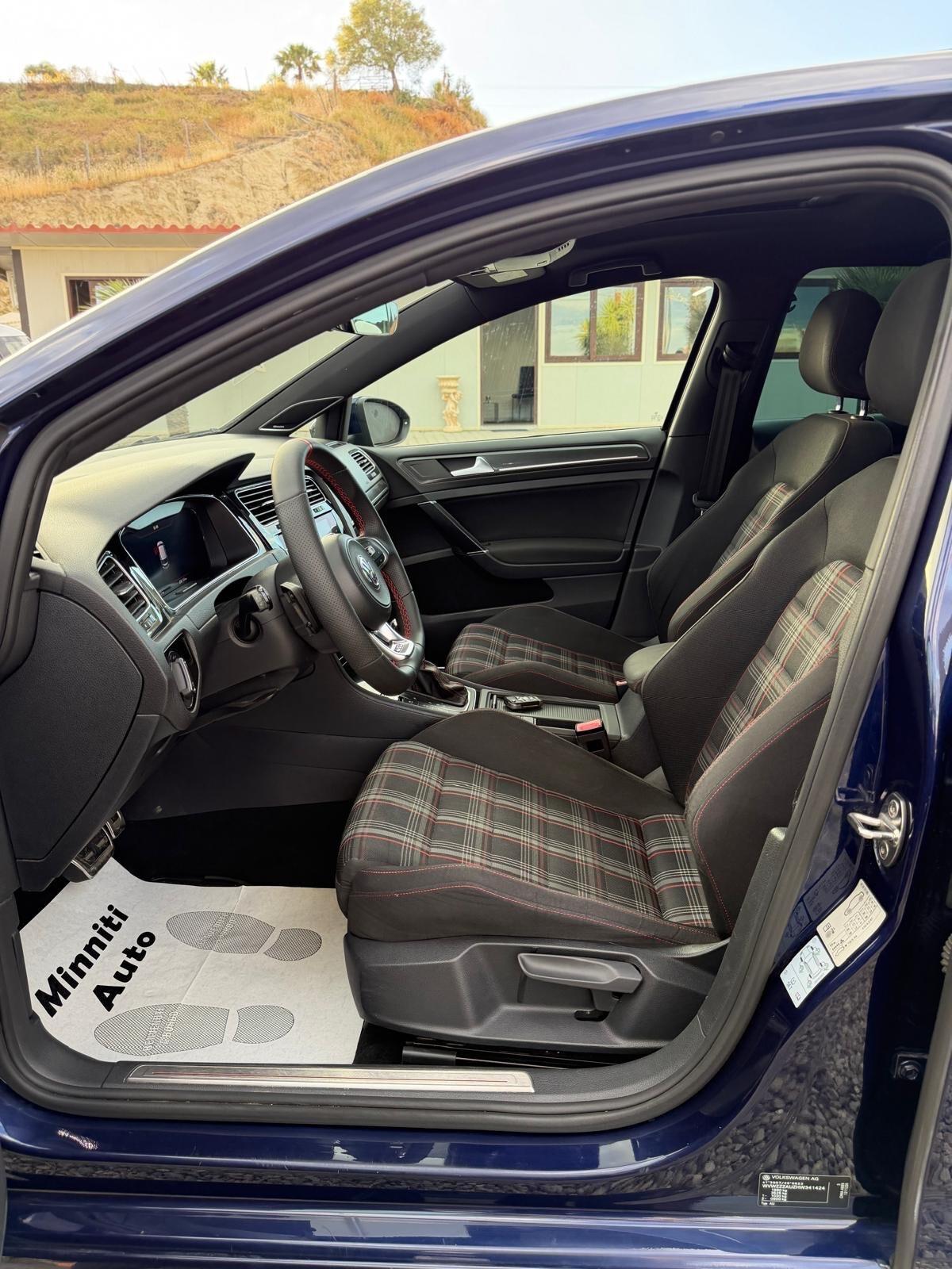 Volkswagen Golf GTI Performance 2.0 245 CV TSI DSG 5p. BMT