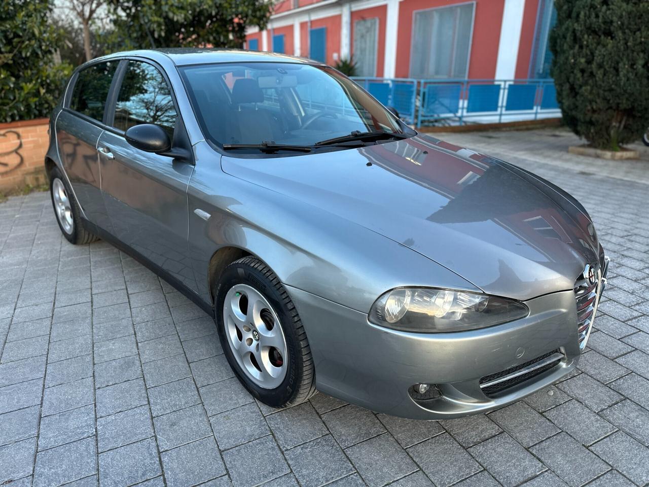 Alfa Romeo 147 1.9 JTDm 120cv UNIPRO