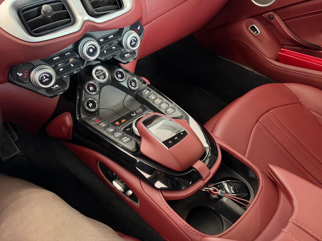 Aston Martin Vantage Coupé