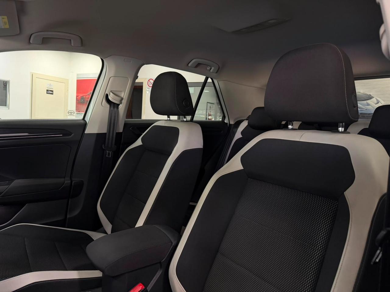 Volkswagen T-Roc 1.6 TDI SCR Advanced BlueMotion Technology
