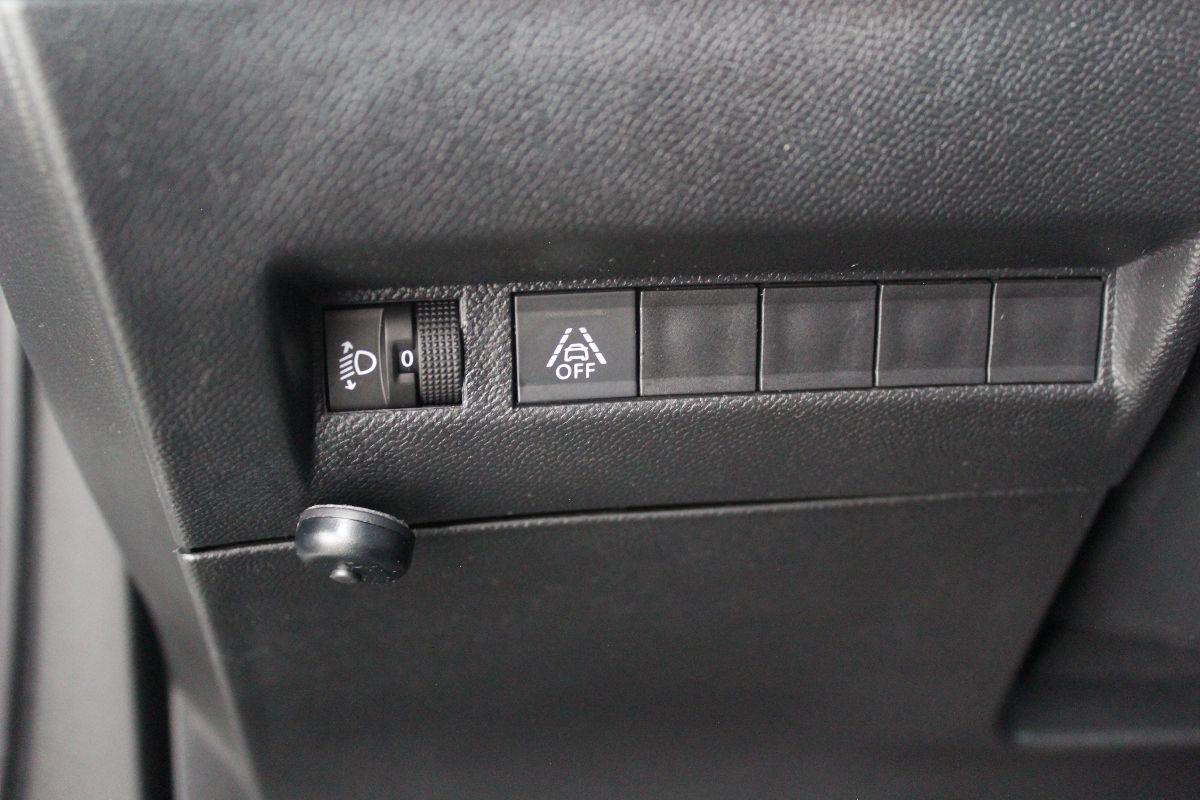 PEUGEOT - 2008 - BlueHDi 100 S&S Active N1 Autocarro.VC.