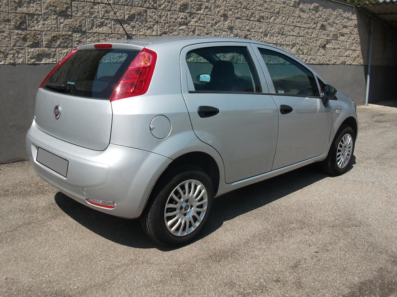 Fiat Punto 1.4 8V 5 porte Natural Power Street