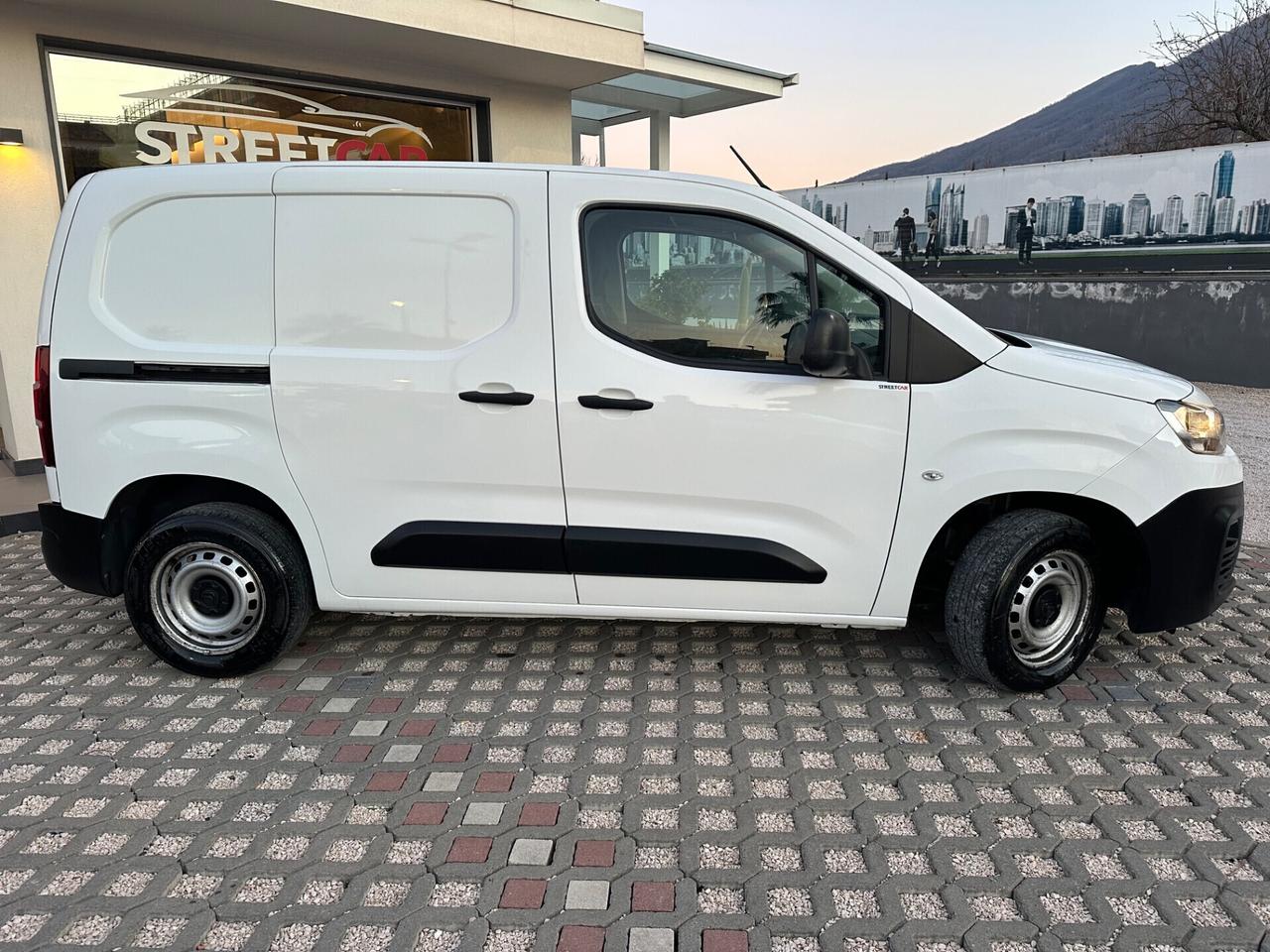 Citroen Berlingo BlueHDi 100 S&S Van M Club