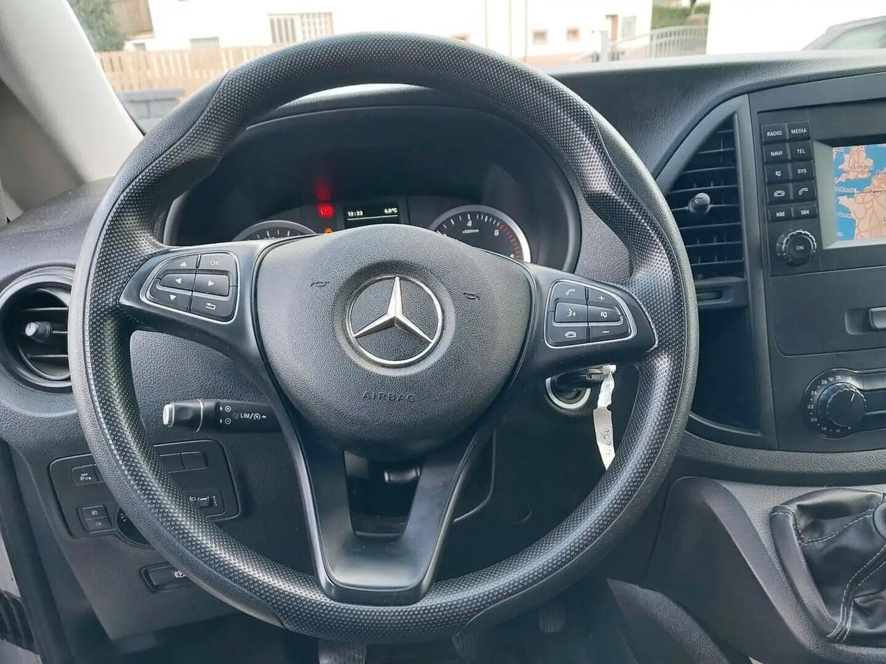 Mercedes Benz Vito Kasten 114 CDI _ Extralang