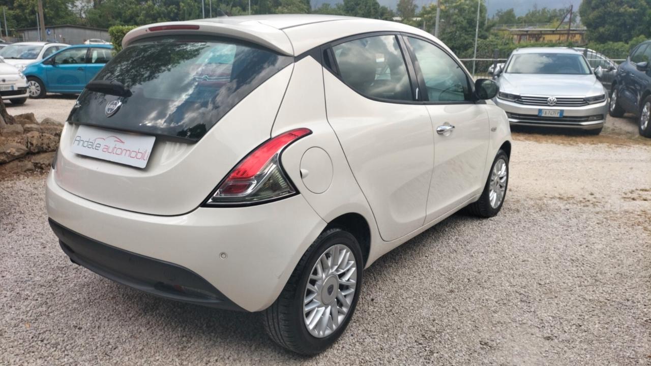 Lancia Ypsilon 1.3 MJT 16V 95 CV PLATINUM