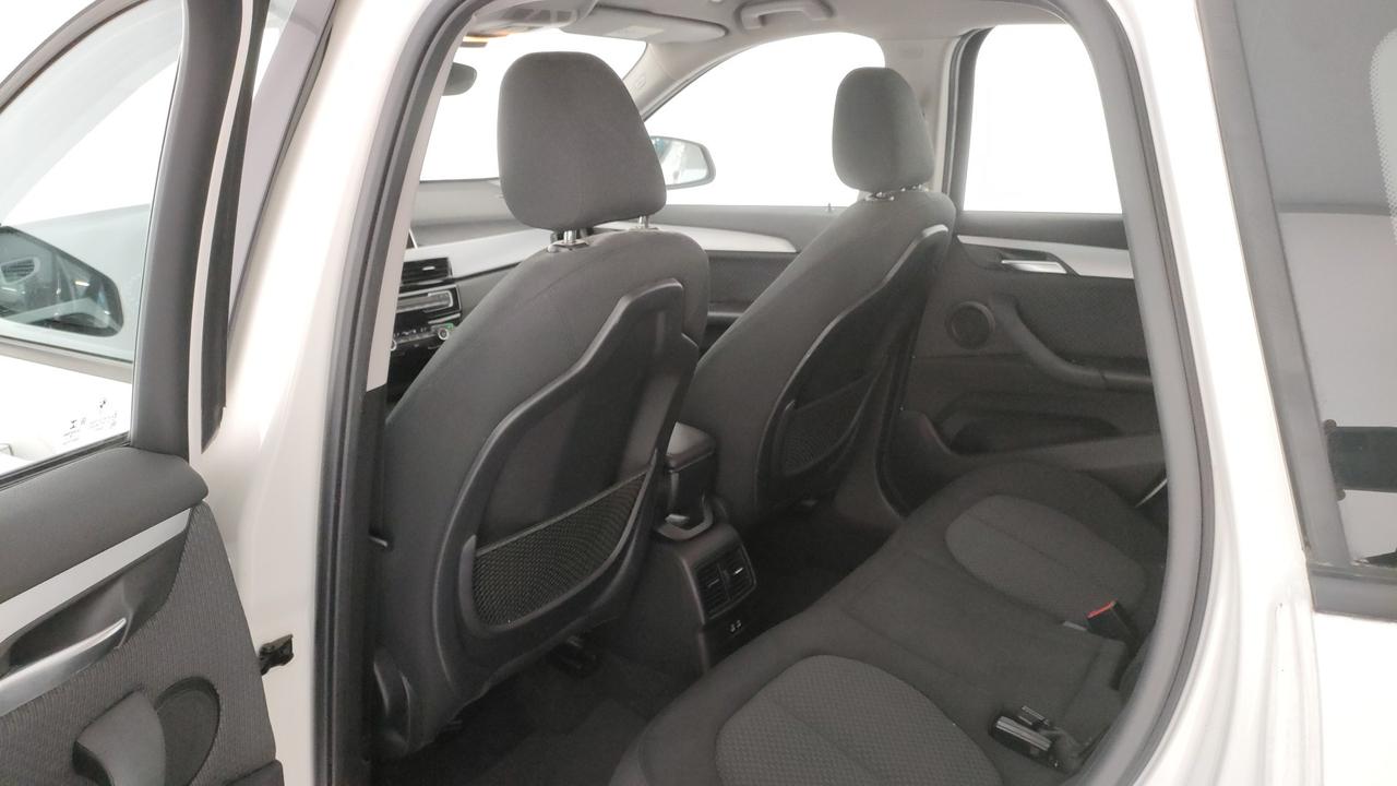 BMW X1 sdrive18d Business auto my18