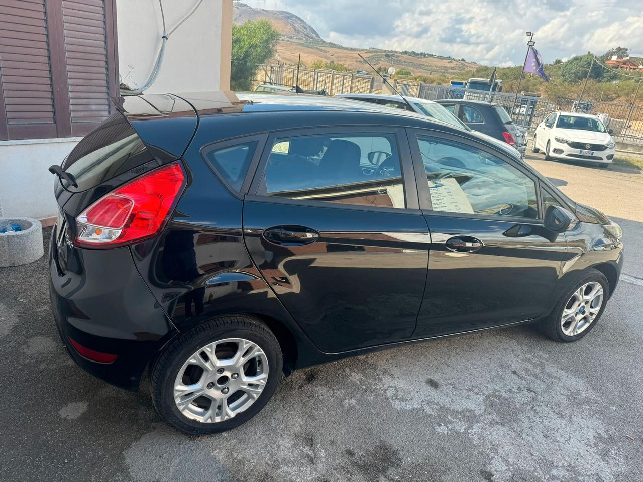 Ford Fiesta 1.5 TDCi 75CV 5 porte