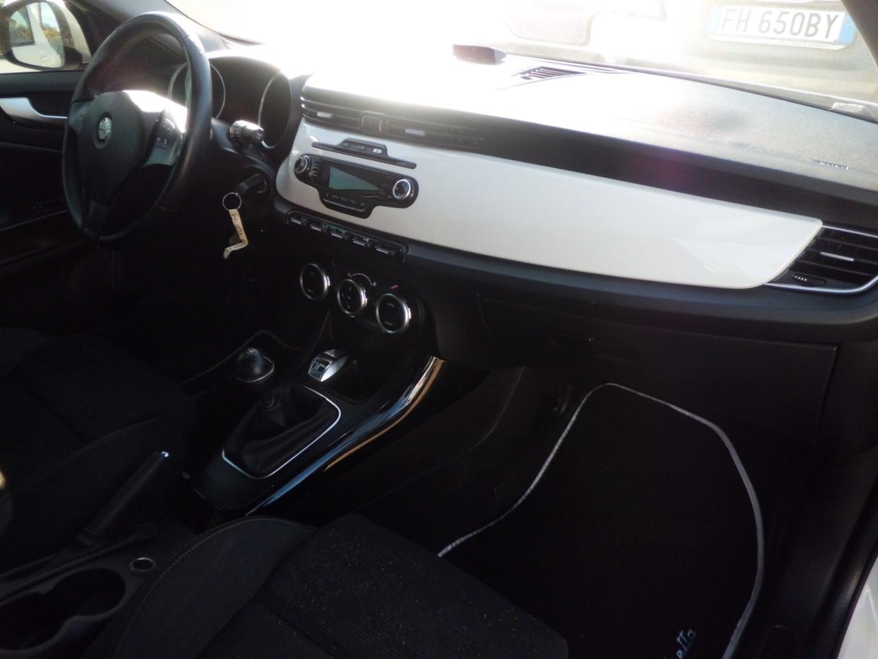 Alfa Romeo Giulietta 1.6 JTDm-2 105 CV Distinctive