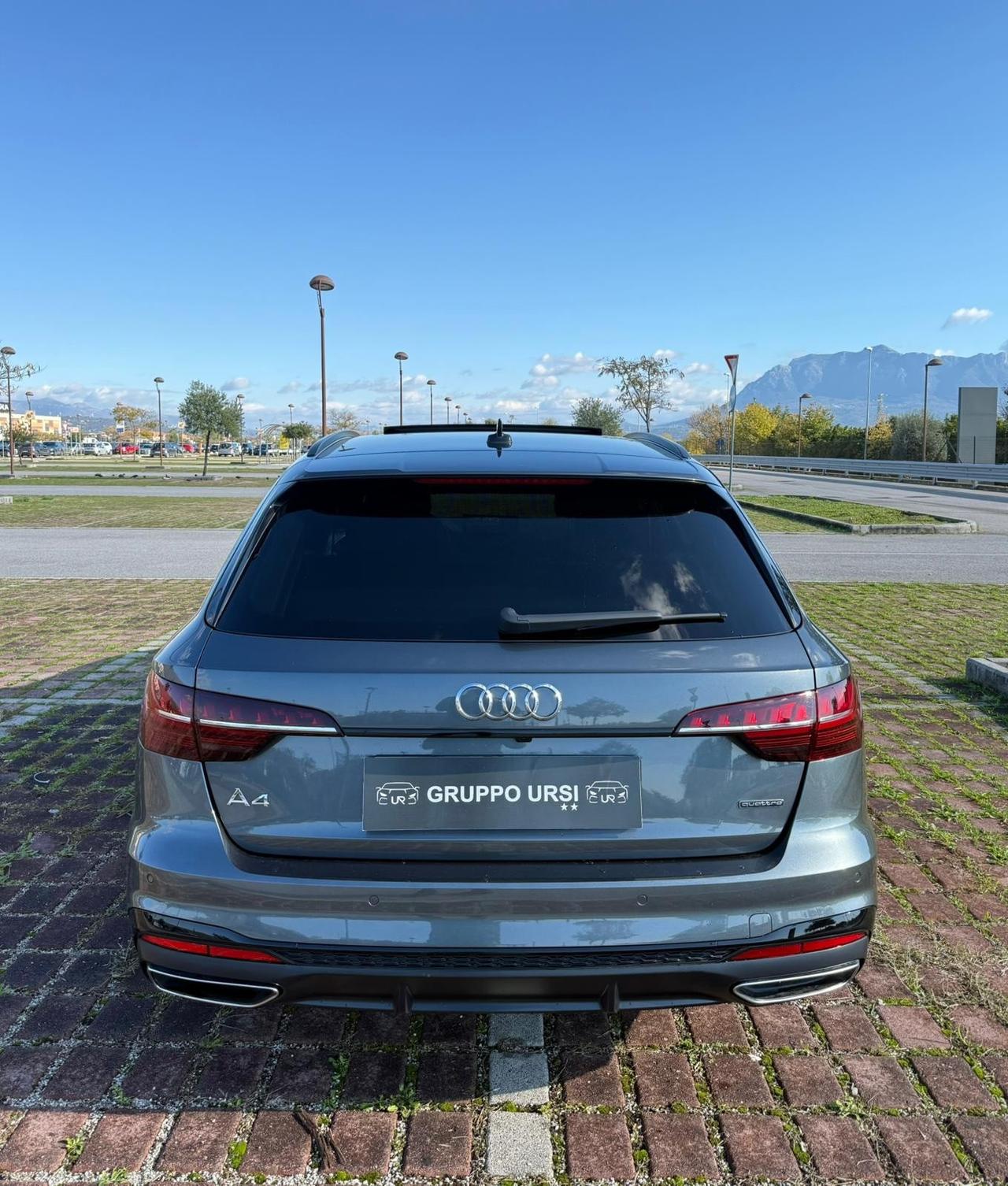 Audi A4 40 TDI S tronic line edition