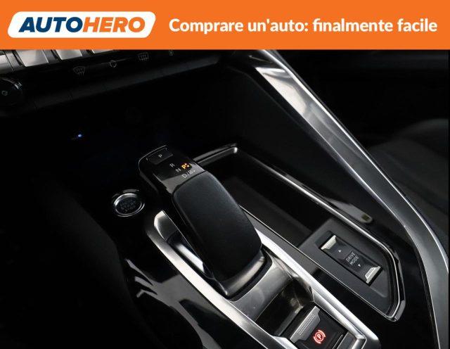 PEUGEOT 3008 Hybrid 225 e-EAT8 Allure Pack