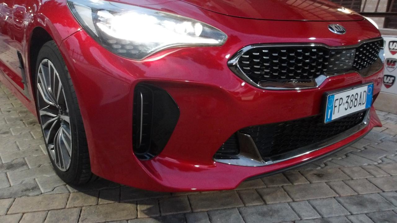 KIA STINGER 2.2 CRDI GT LINE-AUTO-PREZZO PROMO!