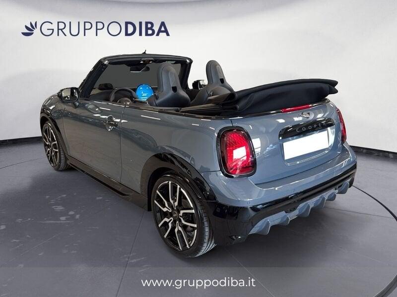 MINI Cooper Mini Cabrio F67 Mini Cabrio 2.0 C JCW auto