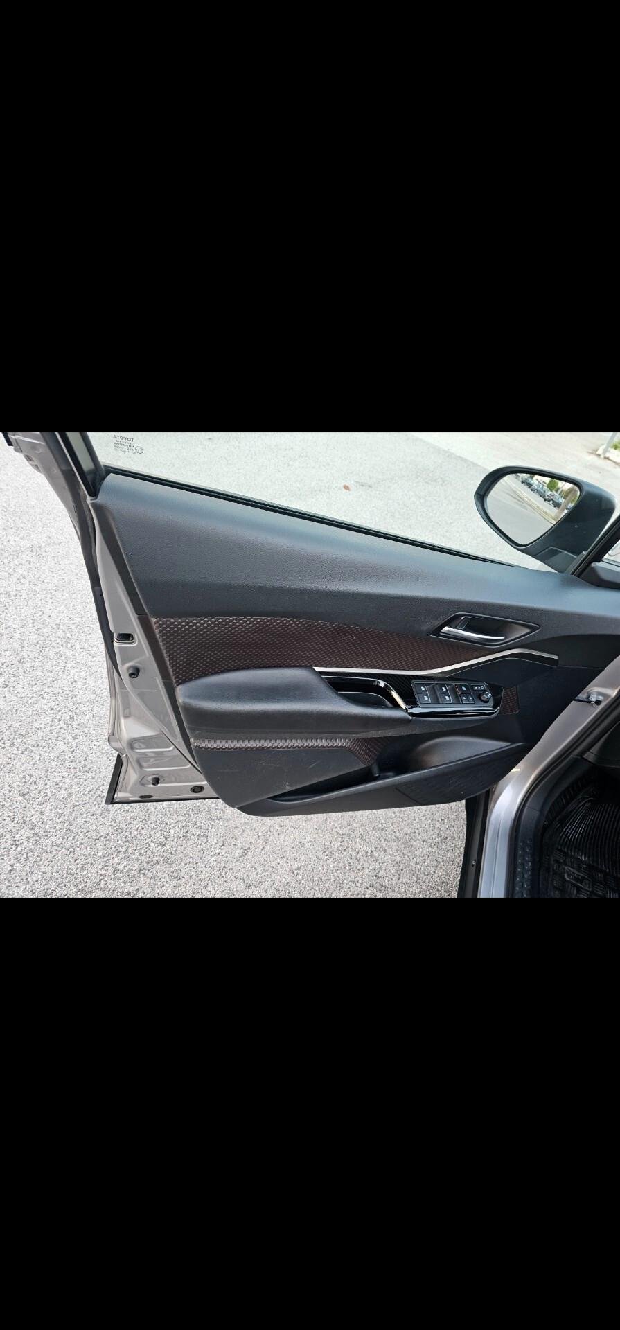 Toyota C-HR 1.8 Hybrid E-CVT Lounge