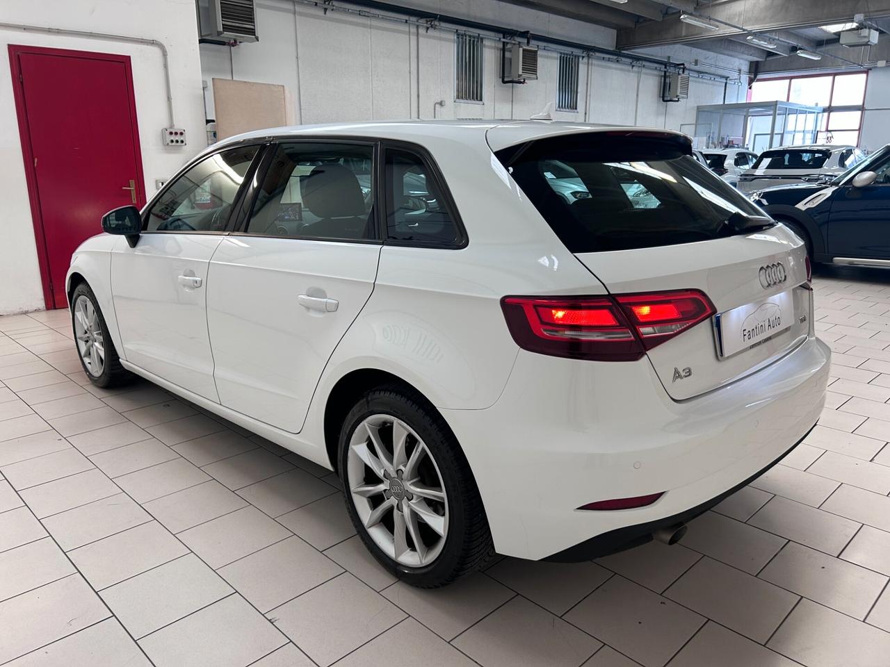 Audi A3 sportback 1.6 TDI 116cv S tronic SOLO PER COMMERCIANTI