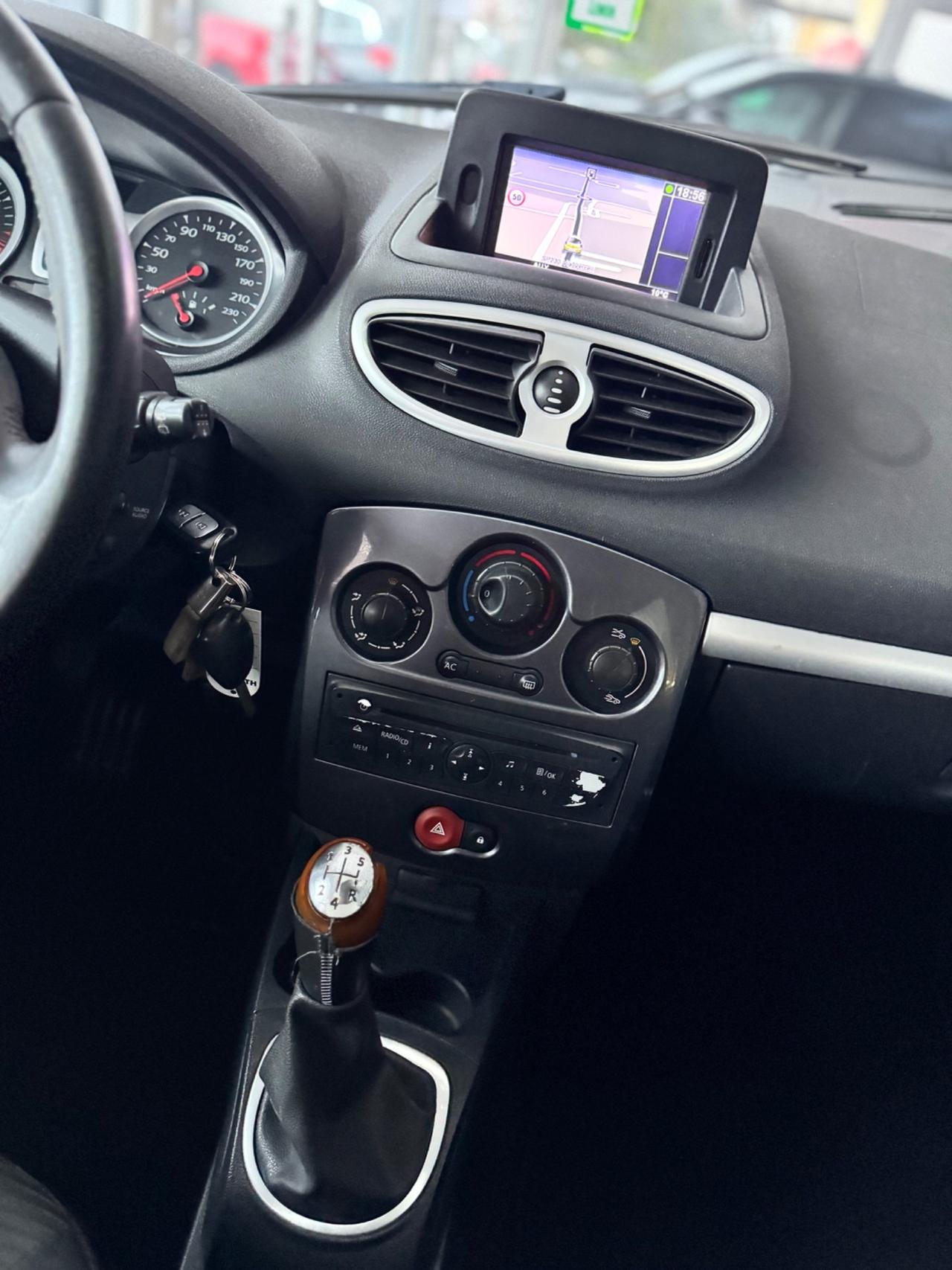 Renault Clio 1.2 16V 5 porte Dynamique