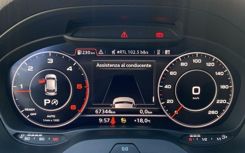 Audi Q2 S Line interno ed esterno 2.0 TDI 150CV s-tronic 35