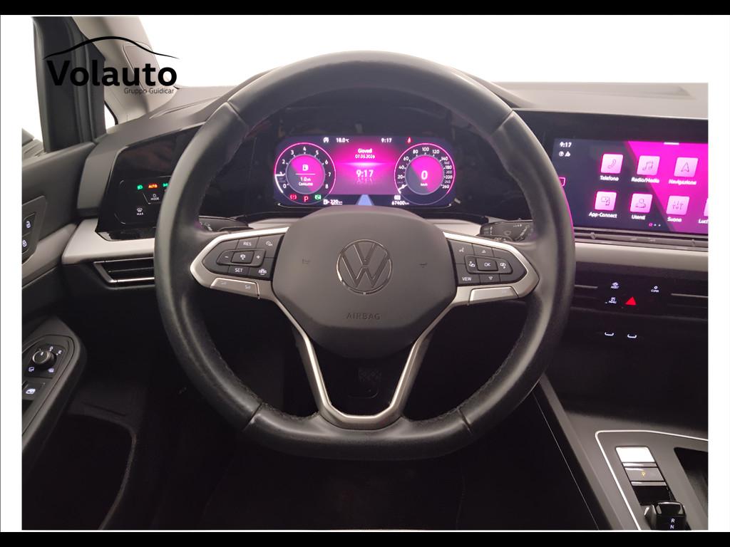 VOLKSWAGEN Golf VIII 2020 - Golf 1.0 etsi evo Life 110cv dsg